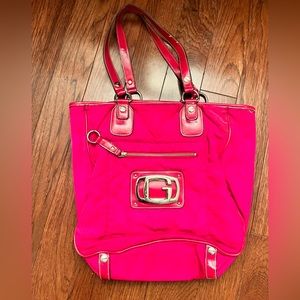 Guess brand shoulder bag. Pink.